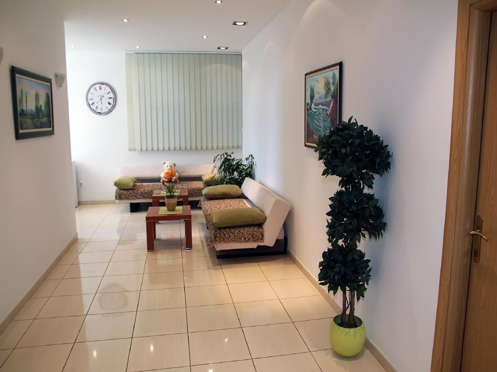 Apartments Villa Katarina Макарска Экстерьер фото
